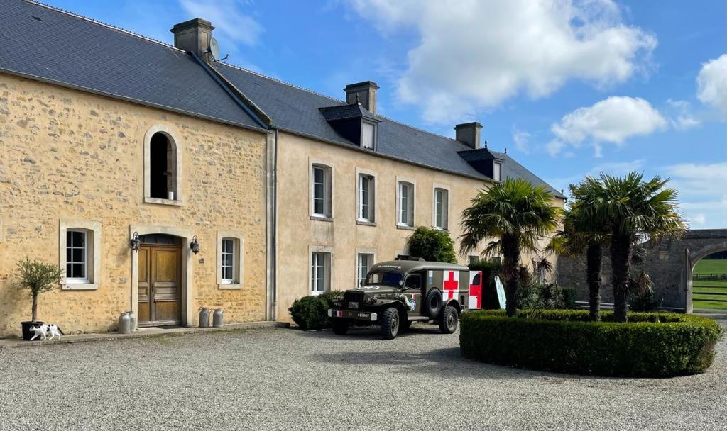 Le Clos Du Bas Courtil Guesthouse B&B Omaha Beach Osmanville Exterior photo